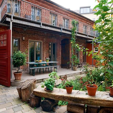 Beautiful&Cozy Remise for up to 6 Guests Apartment Berlin Exterior foto