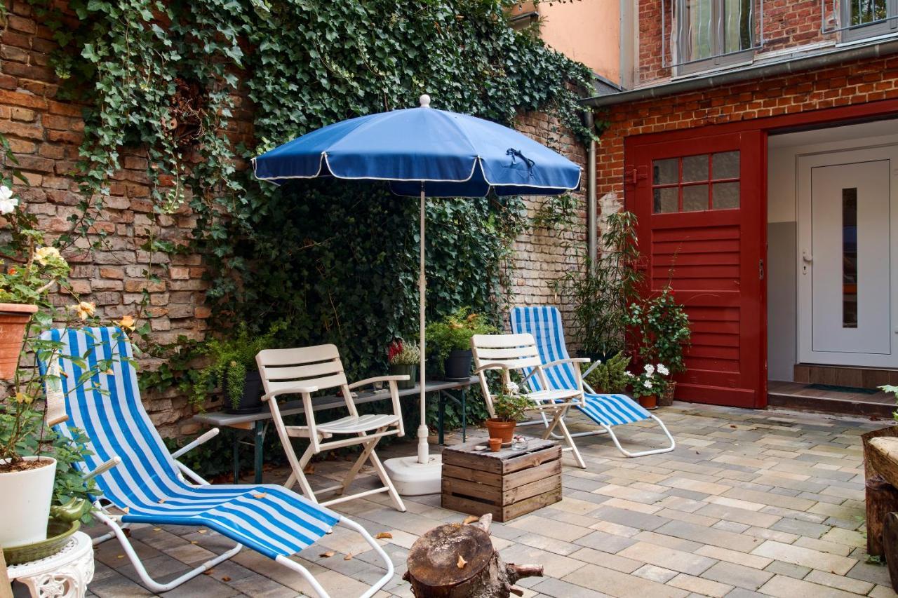 Beautiful&Cozy Remise for up to 6 Guests Apartment Berlin Exterior foto