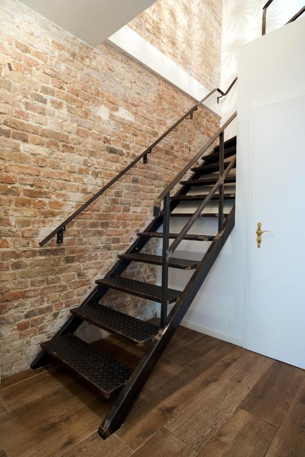 Beautiful&Cozy Remise for up to 6 Guests Apartment Berlin Exterior foto