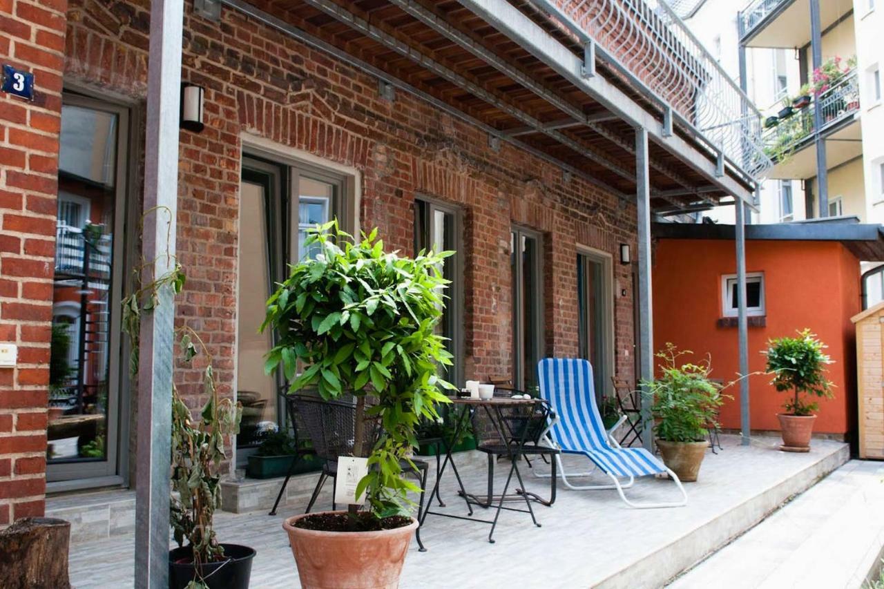 Beautiful&Cozy Remise for up to 6 Guests Apartment Berlin Exterior foto